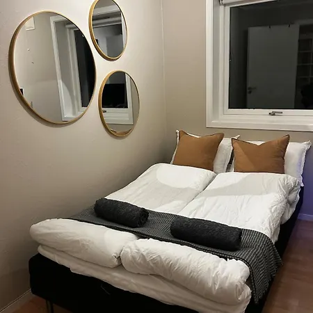 Cozy - Near Downtown - Parking Apartamento