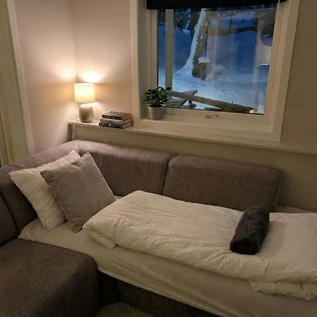 Cozy - Near Downtown - Parking Daire Tromsø